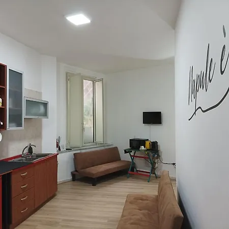 A Casa Di Ilaria דירה נאפולי